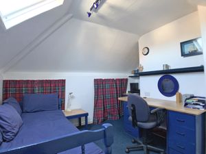 Attic Room- click for photo gallery